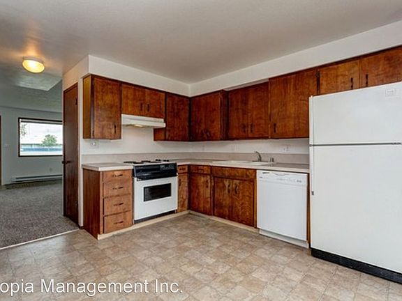 3rd image of 600 Drayton St APT 204