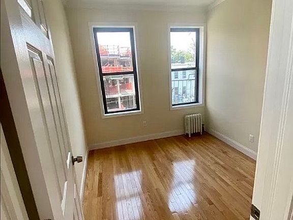 4th image of 25-39 35th St #3R