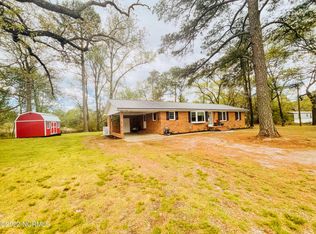 185 Beautancus Rd, Mount Olive, NC 28365