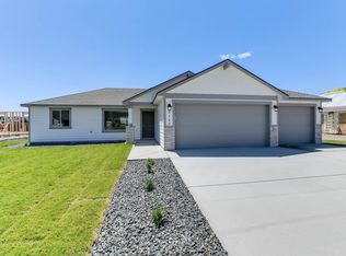 6163 W 32nd Ave, Kennewick, WA 99338