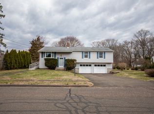11 Saw Mill Ln, Plantsville, CT 06479