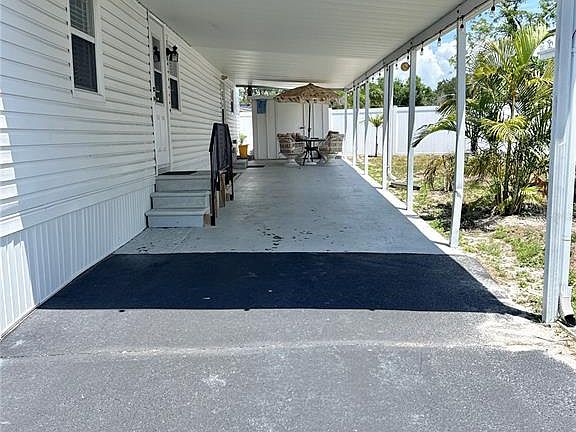 3rd image of 425 MOUNT PINEY AVENUE NE #681