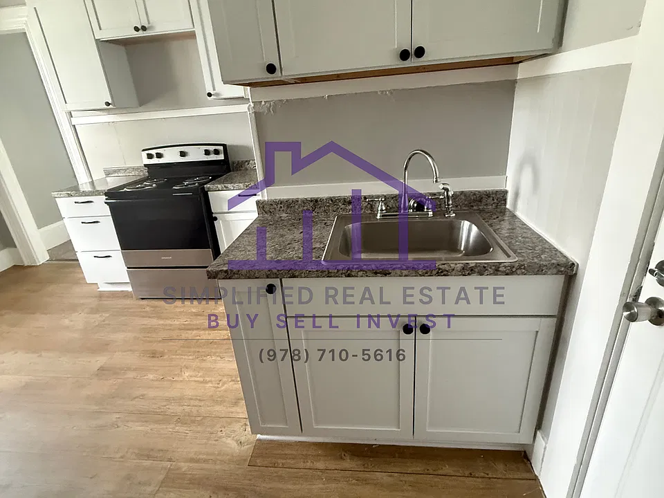 111 Ash St #9