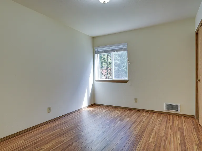 M0833 Arbor Terrace Condo's — Photo 25