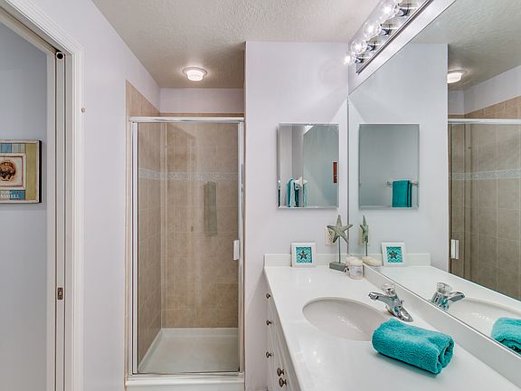 4th image of 6858 Toland Dr APT 402