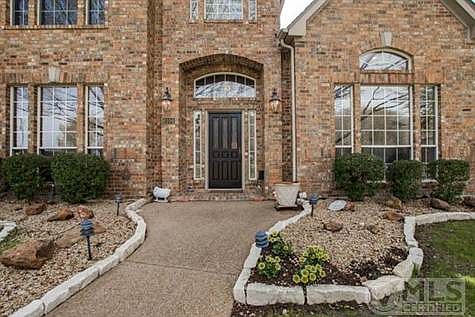 5th image of 6104 Glenhollow Dr