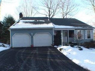 24 Sandpiper Dr, Hackettstown, NJ 07840