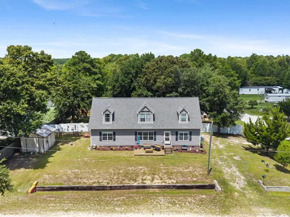 500 Bishop Drive, Hampstead, NC 28443