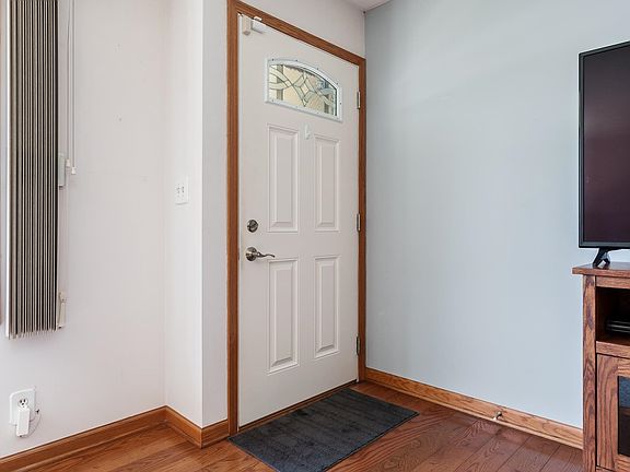 4th image of 630 Danica Dr
