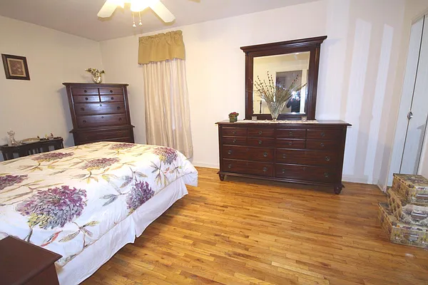 Sold by Fillmore | media 18