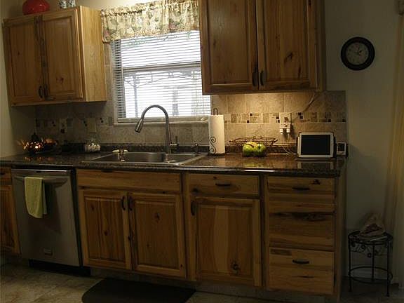 4th image of 3309 Vista Palm Dr
