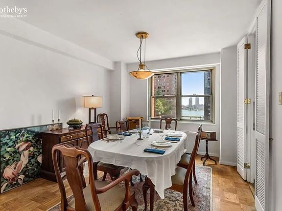 5th image of 300 E 40th St APT 7C