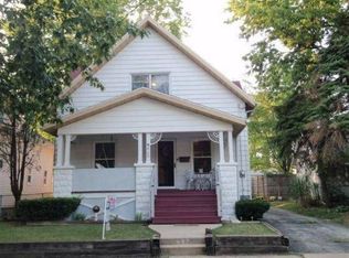 403 W Bissell St, Bloomington, IL