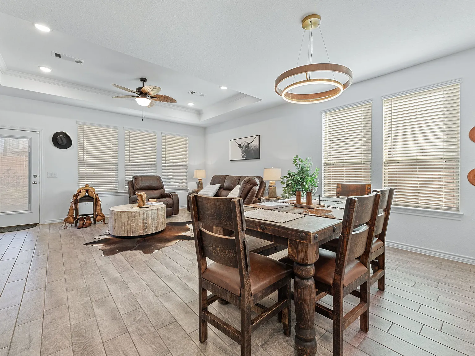 4 bed, $4,500 — Photo 3