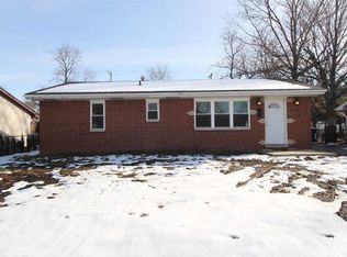 221 Edwards St, Wood River, IL 62095