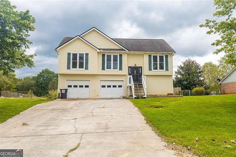 1st image of 34 Valley Creek Dr