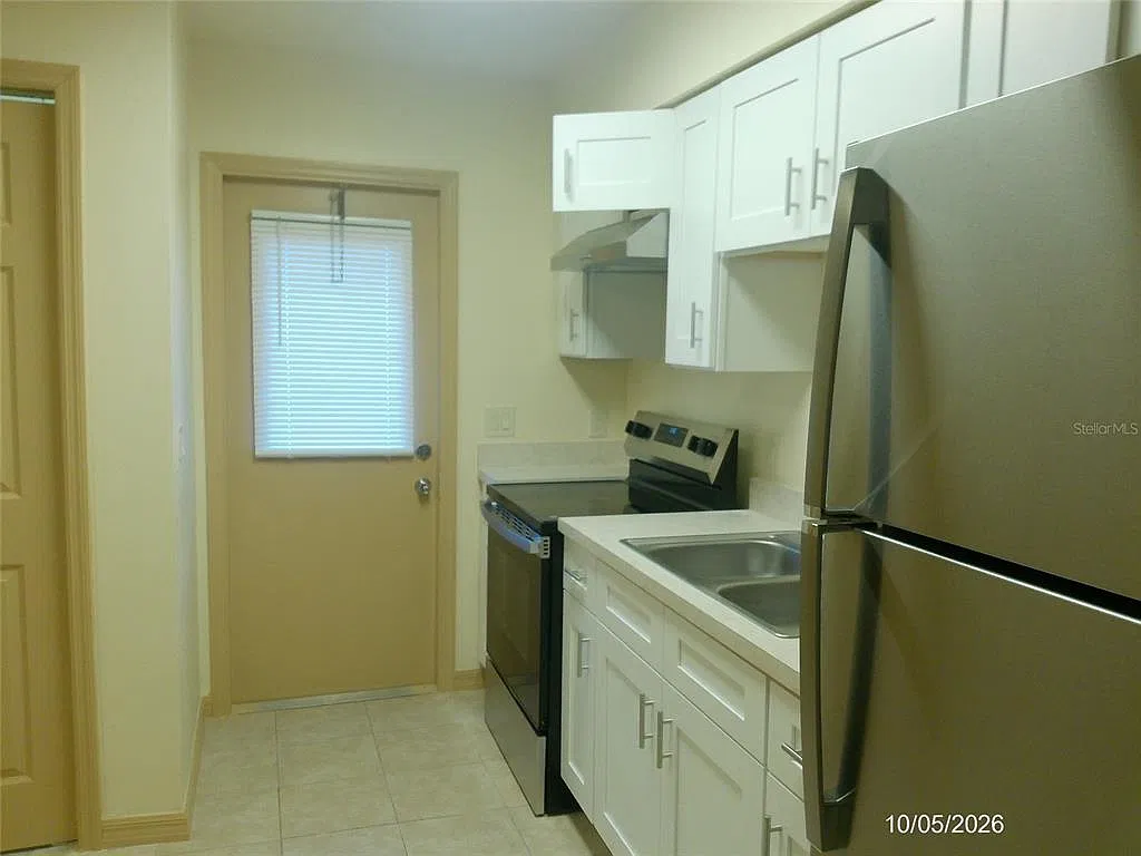 2 bed, 1.0 bath, 960 sqft, $1,450 — Photo 3