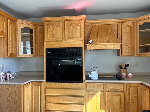 4th image of 2833 E C Street