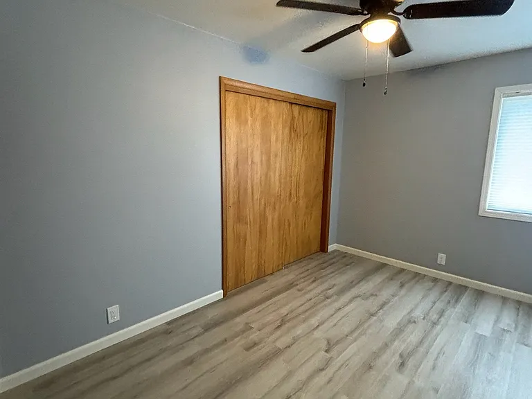 1111 NW 32nd St #5 — Photo 2