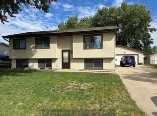 2315 28th St, Central City, NE 68826