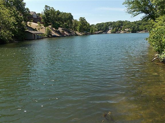 3rd image of 34 Cromarty Ln