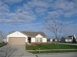 915 Millbrook Dr, Avon, IN