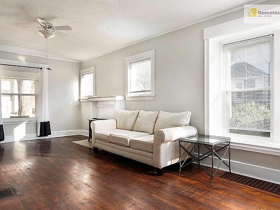 4th image of 3319 Windsor Ave