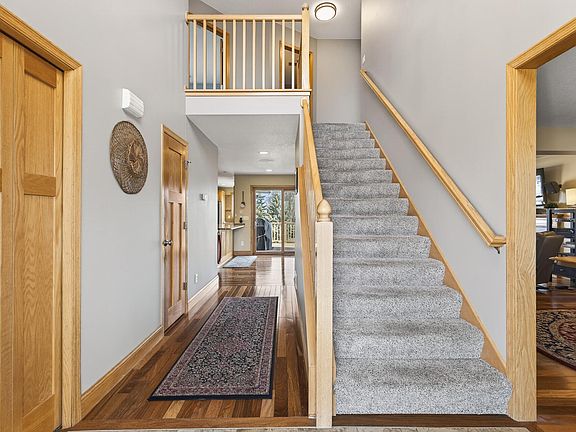 4th image of 12188 Walnut Dr