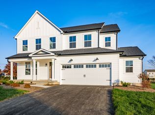 407 Zelkova Ln, Lewis Center, OH 43035