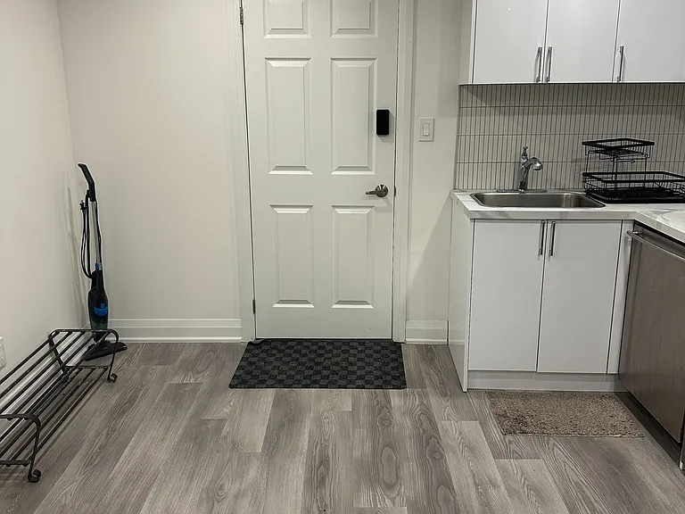 243 Orchard Heights Blvd — Photo 8