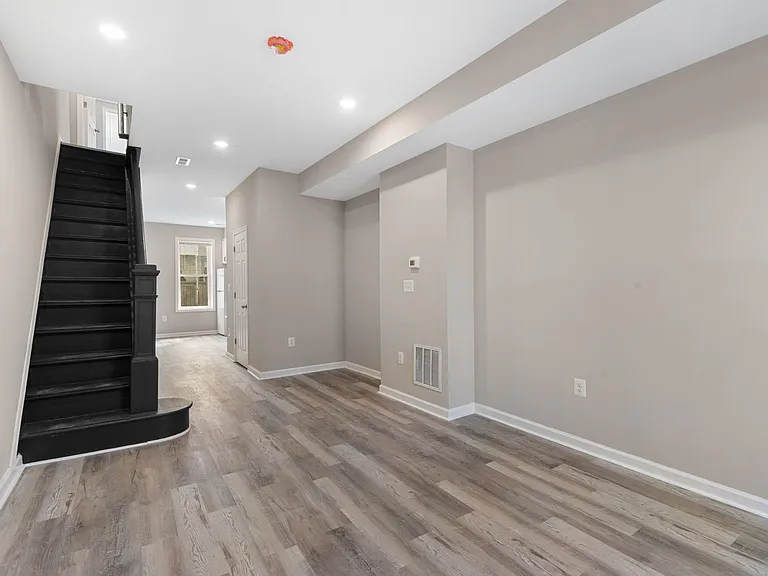 531 N Belnord Ave — Photo 3