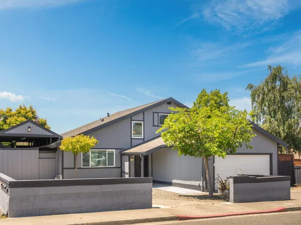301 Baylor Dr, Vallejo, CA 94589