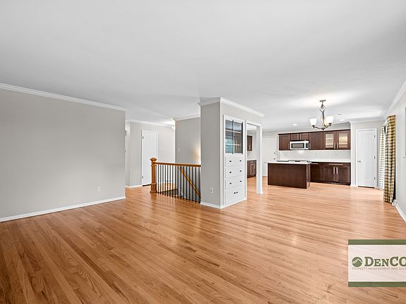3rd image of 1659 S Kearney St