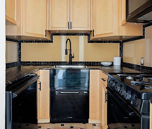 3rd image of 157 E 32nd St APT 11D