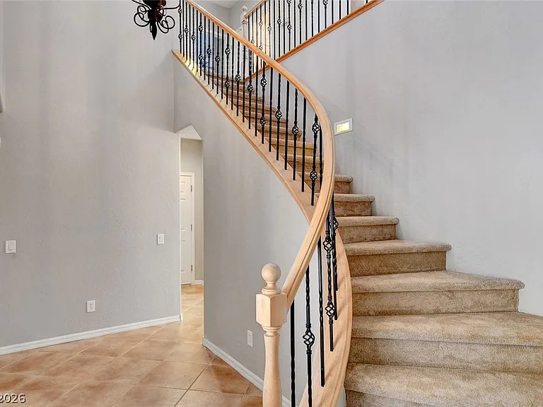 6825 Tarpon Springs Ct — Photo 39
