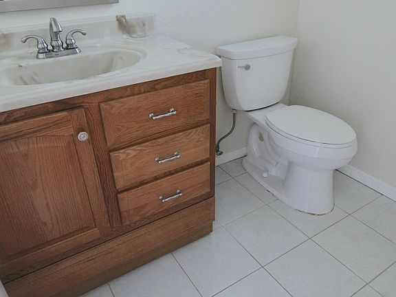 5th image of 12731 Matteson Ave APT 5