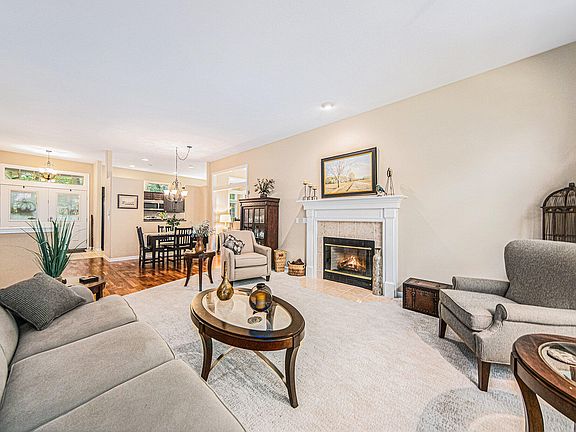 2nd image of 2127 Lake Wood Dr