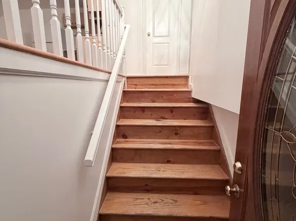 282 Ramona Ave, Staten Island, NY