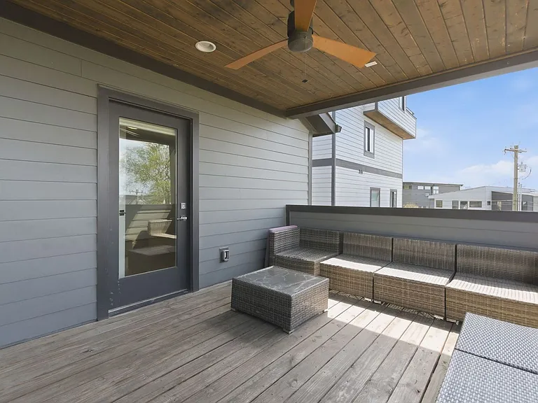1202 Katie Ave — Photo 29