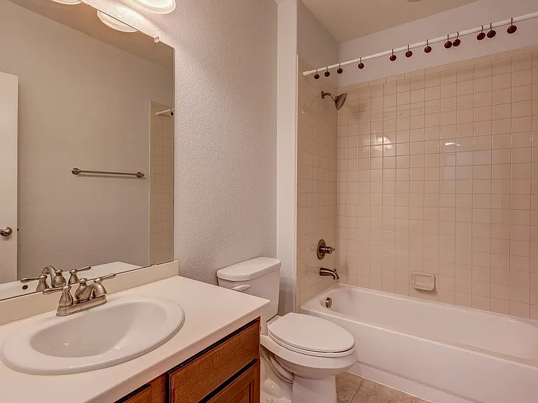 10732 Hillsboro Cir — Photo 50