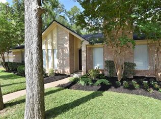 2011 Carriage Ct, Richmond, TX 77406
