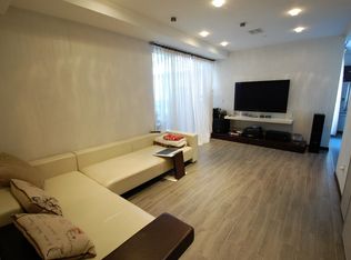 2784 E 12th St, Brooklyn, NY 11235