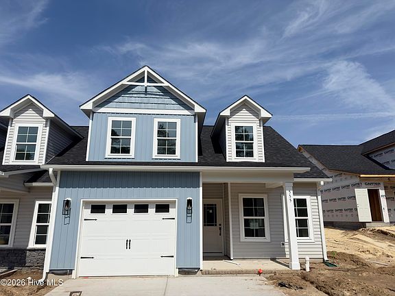 3rd image of 555 Timbercrest Circle SE