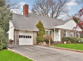 5 Brassie Rd, Eastchester, NY 10709