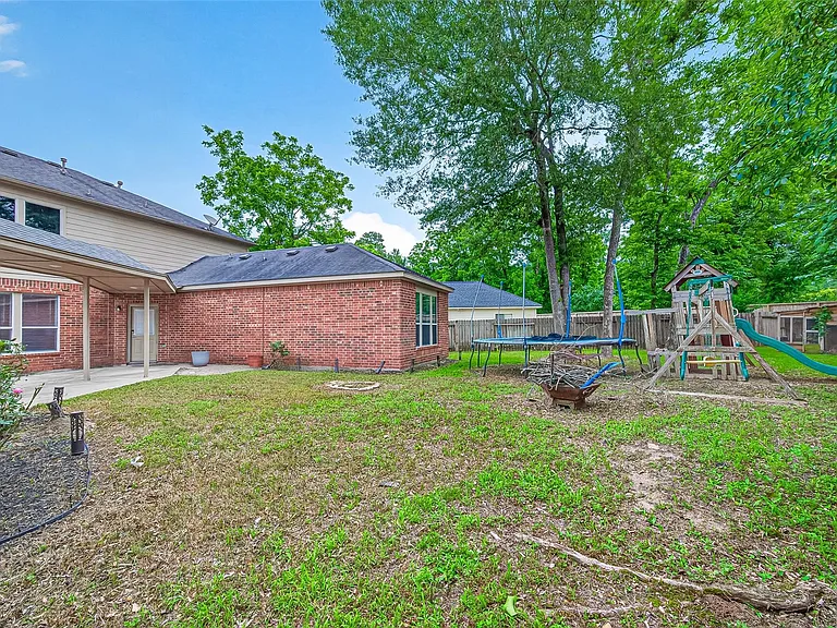 25507 Lyon Springs Ct — Photo 48