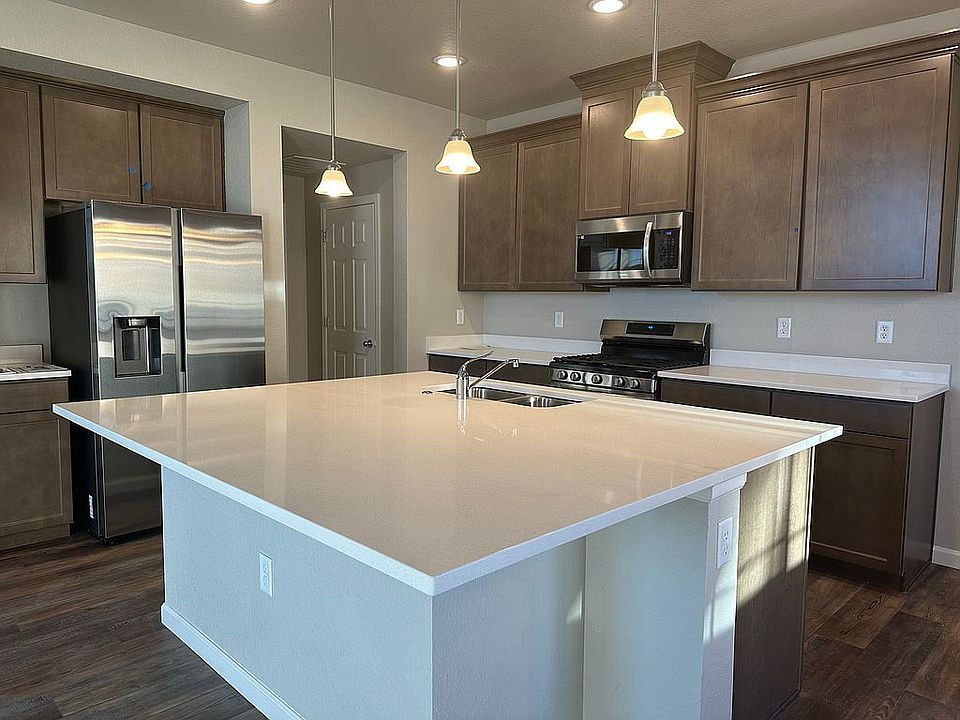 Kithen with Quartz Counters