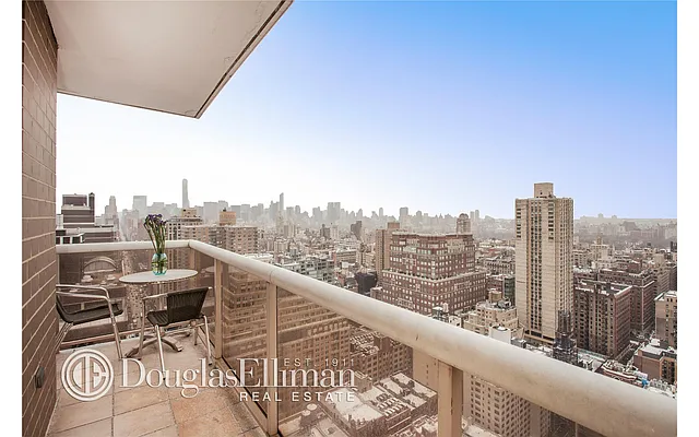 Sold by Douglas Elliman | media 3