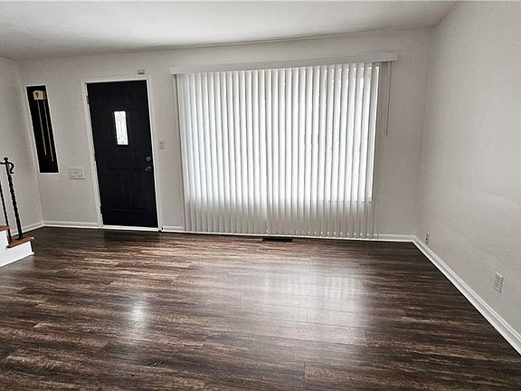 2nd image of 3900 Wetzel Ave