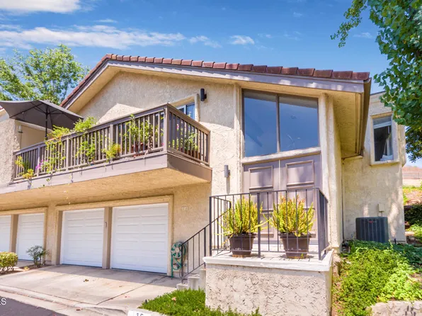 15 N Sparrowhawk Ln, Oak Park, CA 91377