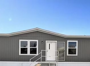 1024 18th St NW, Rio Rancho, NM 87144